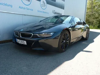 Gebraucht BMW i8 Performance 374 PS (275 kW) 2018 Grau Cabrio