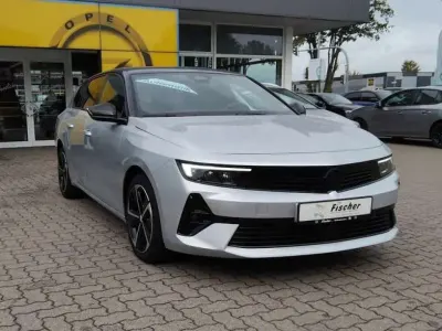 Używany Opel Astra 131 KM (96 kW) 2024 Szary Kombi