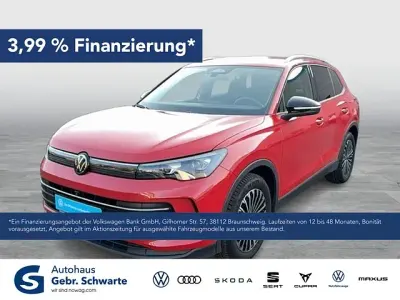 Gebraucht VW Tiguan Goal 150 PS (110 kW) 2025 Rot SUV