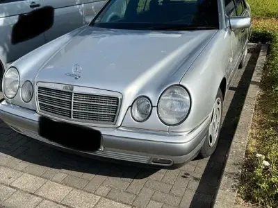 Gebraucht Mercedes E200