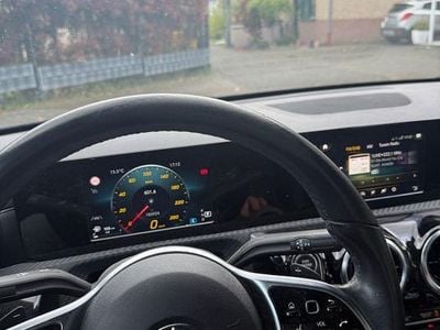 Usata Mercedes A180 116 CV (85 kW) 2020 Nero Berlina