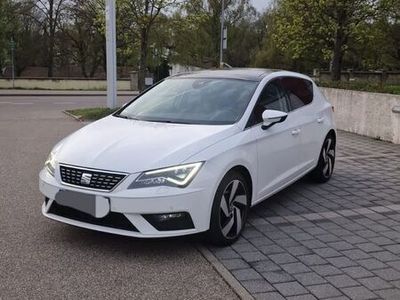 gebraucht Seat Leon 2.0 TDI 110kW Xcellence DSG Pano Autom