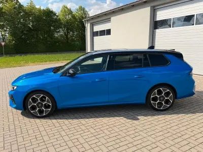 Gebraucht Opel Astra 131 PS (96 kW) 2023 Blau Kleinwagen