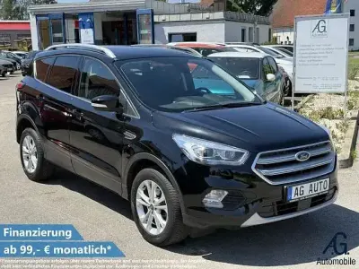 Gebraucht Ford Kuga Titanium 150 PS (110 kW) 2019 Iridiumschwarz metallic SUV