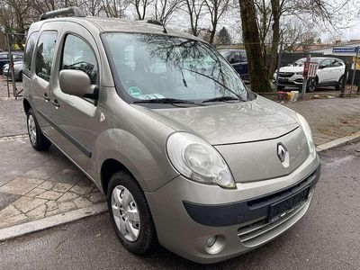 Gebraucht Renault Kangoo Happy Family 87 PS (63 kW) 2009 Other Van / Kleinbus