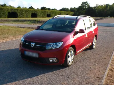 Gebraucht Dacia Logan MCV 90 PS (66 kW) 2020 Rot Limousine