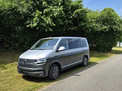 Gebraucht VW Multivan Generation Six 150 PS (110 kW) 2021 Silber Van / Kleinbus
