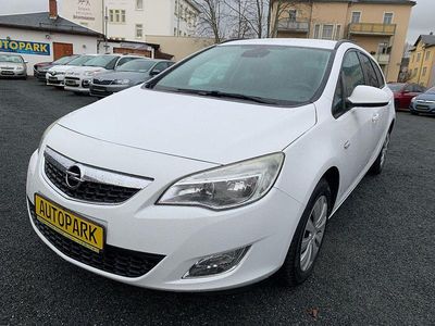 Gebraucht Opel Astra 140 PS (102 kW) 2011 Weiß Kombi