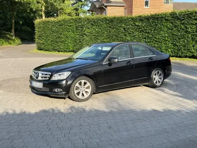 Gebraucht Mercedes C180 156 PS (114 kW) 2009 Schwarz Limousine