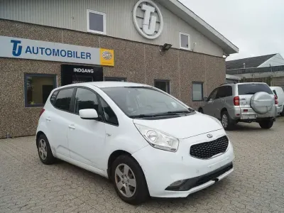 Gebraucht Kia Venga Attract 90 PS (66 kW) 2018 Weiß Kleinwagen