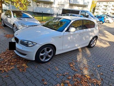 Gebraucht BMW 116 Sport Line 122 PS (89 kW) 2010 Weiß Kleinwagen