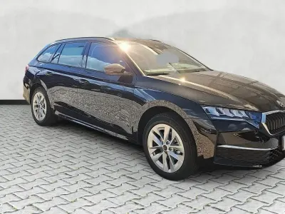 Neu Skoda Octavia Selection 150 PS (110 kW) 2026 Blackmagic perleffekt Kombi