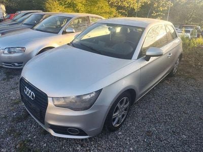 Second-hand Audi A1 Attraction 105 CP (77 kW) 2010 Argintiu Hatchback
