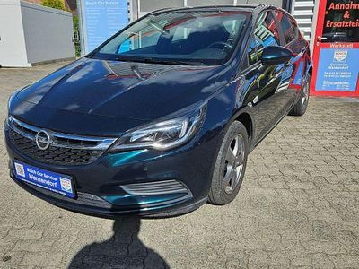 Gebraucht Opel Astra Edition 125 PS (91 kW) 2016 Carragreen Limousine