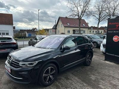 Gebraucht VW Tiguan United 150 PS (110 kW) 2021 Schwarz SUV