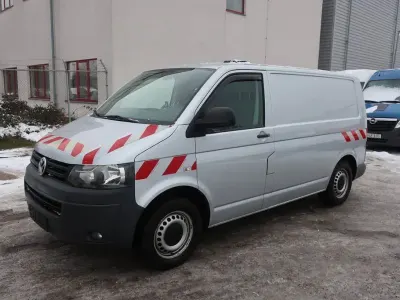 Używany VW Transporter 140 KM (102 kW) 2010 Srebrny Van