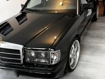 Used Mercedes 190 105 HP (77 kW) 1989 Black Sedan