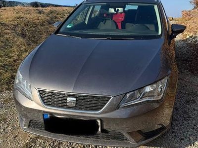 Grau Gebraucht 2015 Seat Leon ST 4Drive Kombi | 9.000 € (Fairer Preis)