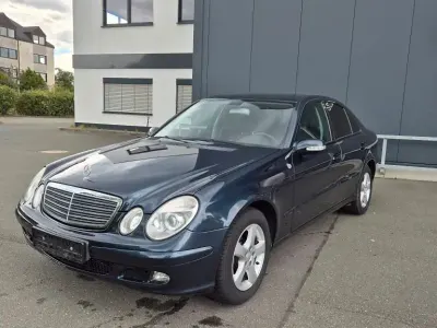 Gebraucht Mercedes E350 Classic 272 PS (200 kW) 2005 Schwarz Limousine