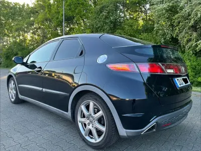 Brugt Honda Civic 140 HK (102 kW) 2006 Sort Sedan
