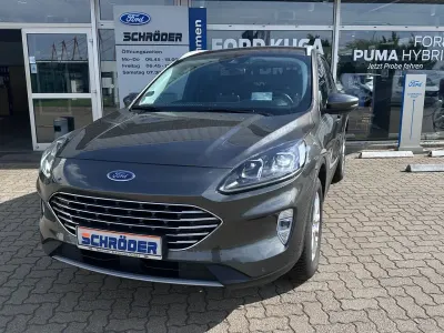 Gebraucht Ford Kuga Titanium 150 PS (110 kW) 2021 Grau SUV