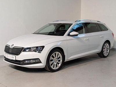 Weiß Gebraucht 2022 Skoda Superb Style Kombi | 19.975 € (Superpreis)