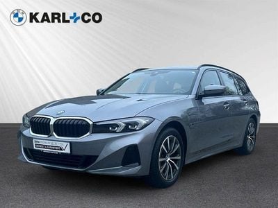 Gebraucht BMW 330e Sport Line 292 PS (214 kW) 2022 Skyscraper grau metallic Kombi
