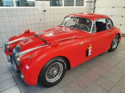 Gebraucht Jaguar XK 223 PS (164 kW) 1960 Rot Coupé