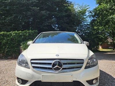Mercedes B180