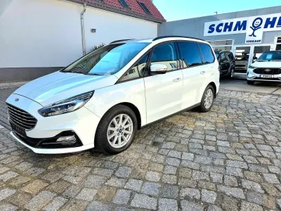 Używany Ford Galaxy Trend 150 KM (110 kW) 2022 Biały Minivan