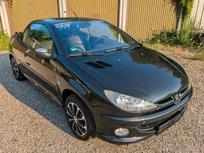 Gebraucht Peugeot 206 CC 136 PS (100 kW) 2003 Schwarz Cabrio