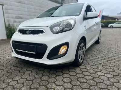Gebraucht Kia Picanto DREAM-TEAM Edition 69 PS (50 kW) 2013 Weiß Kleinwagen