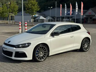 Gebraucht VW Scirocco R 265 PS (194 kW) 2013 Weiß Coupé