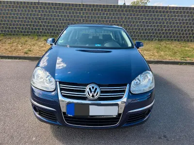 Brugt VW Jetta 122 HK (89 kW) 2010 Blå Sedan