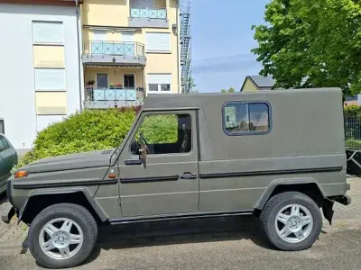 Gebraucht Mercedes E230 116 PS (85 kW) 1993 Grün SUV