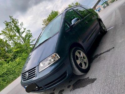 VW Sharan