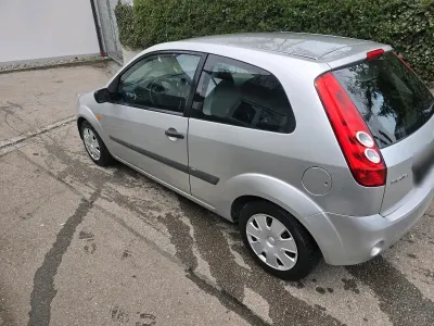Gebraucht Ford Fiesta 60 PS (44 kW) 2007 Kleinwagen
