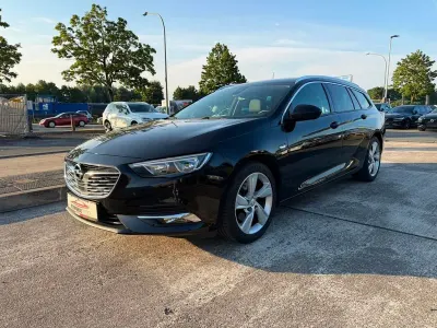 Gebraucht Opel Insignia Dynamic 165 PS (121 kW) 2018 Schwarz Kombi