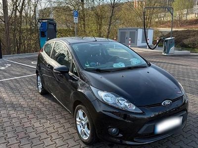 Gebraucht Ford Fiesta 82 PS (60 kW) 2012 Schwarz Kleinwagen