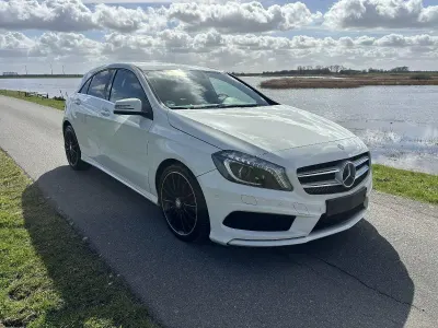 Używany Mercedes A250 AMG 211 KM (155 kW) 2013 Biały Sedan/Limuzyna