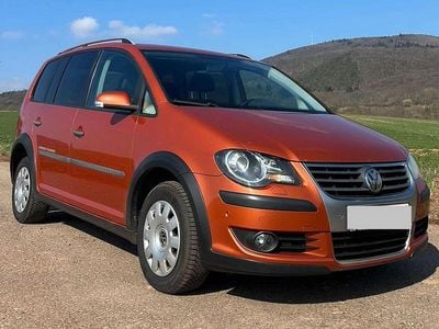 Gebraucht VW Touran Cross 140 PS (102 kW) 2008 Orange Van / Kleinbus