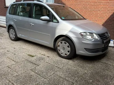 Gebraucht VW Touran 140 PS (102 kW) 2010 Silber Van / Kleinbus