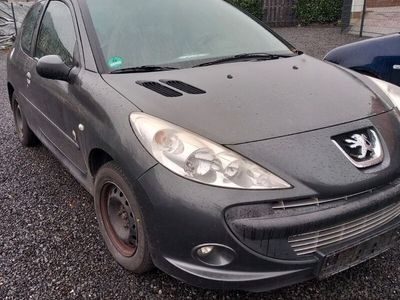 gebraucht Peugeot 206+ 1 4 / TÜV 02/26