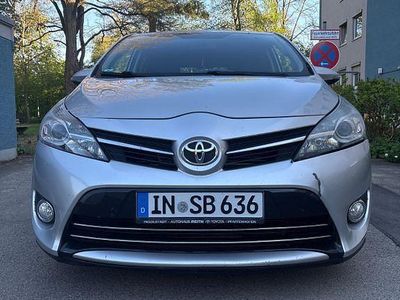 Second-hand Toyota Verso 124 CP (91 kW) 2013 Argintiu Monovolum