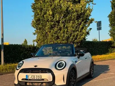 Gebraucht Mini Cooper Cabriolet 136 PS (100 kW) 2023 Weiß Cabrio