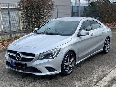 Usata Mercedes 180 122 CV (89 kW) 2015 Argento Berlina