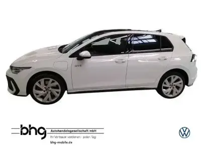 Gebraucht VW Golf VIII GTE 272 PS (200 kW) 2025 Weiß Limousine