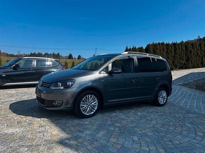 Gebraucht VW Touran Cup 140 PS (102 kW) 2015 Grau Van / Kleinbus