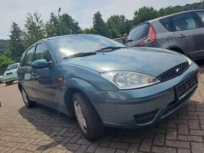 Gebraucht Ford Focus Finesse 101 PS (74 kW) 2003 Grün Limousine