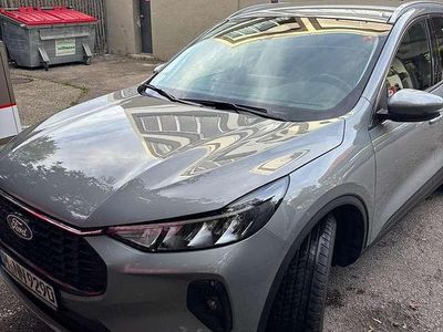 Grau Gebraucht 2024 Ford Kuga Titanium SUV | 26.000 €